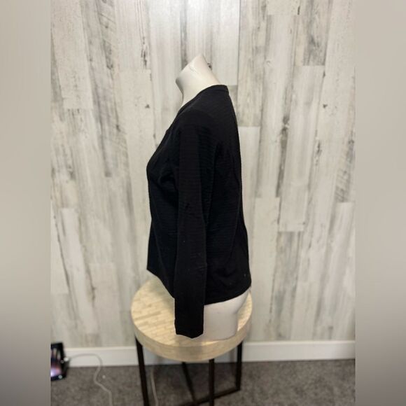 Black long sleeve - Picture 3 of 4